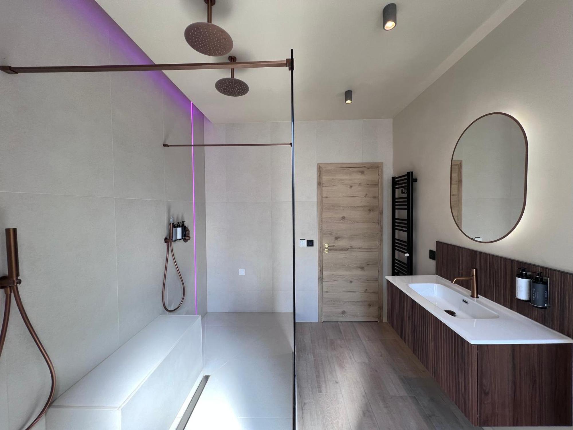 Harmony Room Suite Avec Balneo Angers Kültér fotó