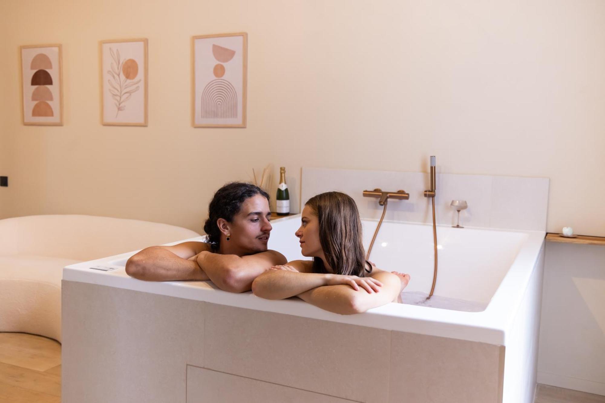 Harmony Room Suite Avec Balneo Angers Kültér fotó